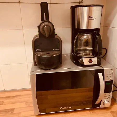 Felix Living 6, Monteurwohnung, 3 Zimmer, Getrennte Betten, Balkon, Parkplatz * Salzweg